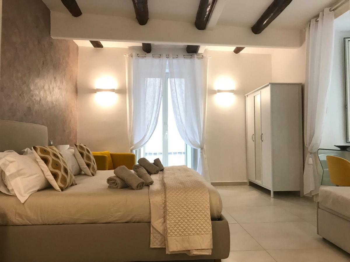 Napoli Plebiscito Apartment Exterior foto